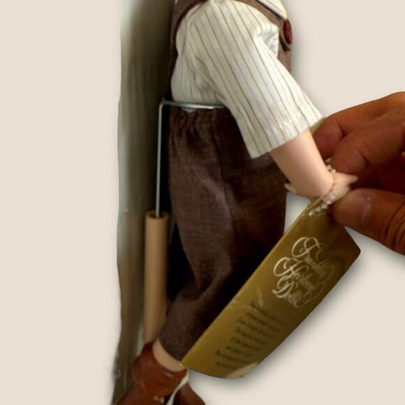 Ceresota Flour Boy Doll Porcelain Vintage Franklin Heirloom Mint in Box Size 12" - Picture 7 of 8